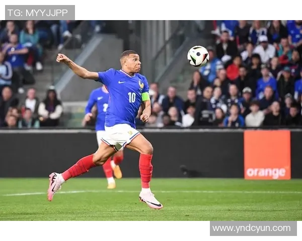 全球足球明星详细资料全解析与最新动态分享 全球足球明星详细资料全解析与最新动态分享