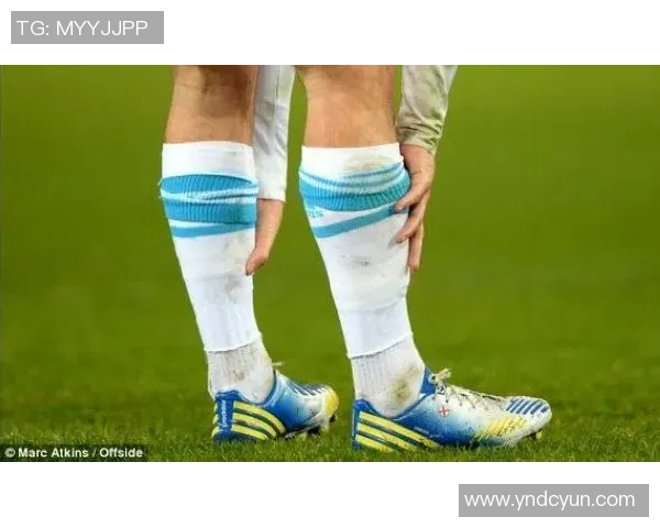 国旗足球袜的魅力与时尚结合,展现个性与爱国情怀的完美选择 国旗足球袜的魅力与时尚结合,展现个性与爱国情怀的完美选择